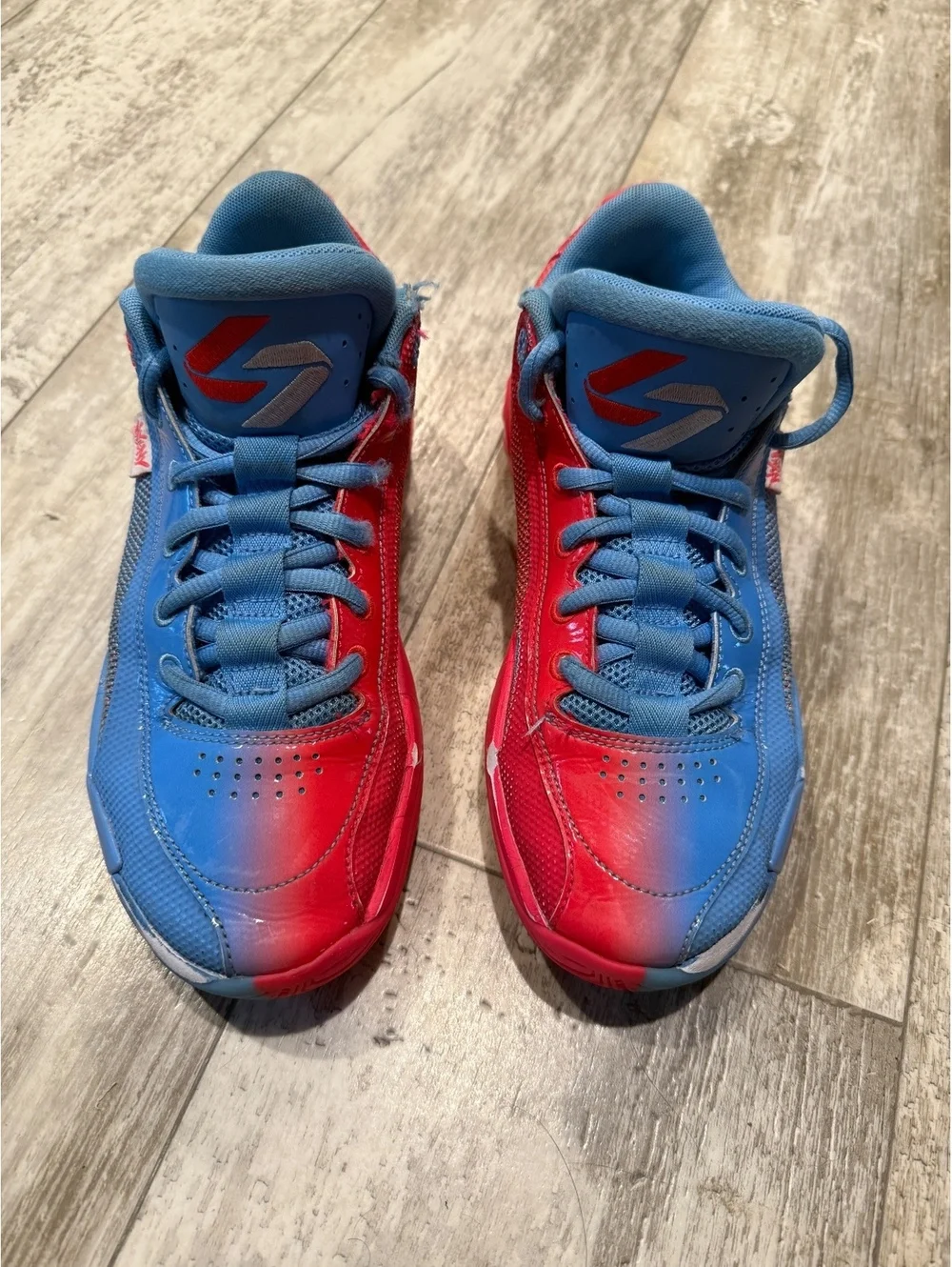 Jordan Luka .77 NY vs NY Men’s 8.5 Blue Red IB7166-400